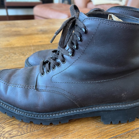 ALDEN 404 Rugged Mocc Toe Boot - Picture 4 of 11
